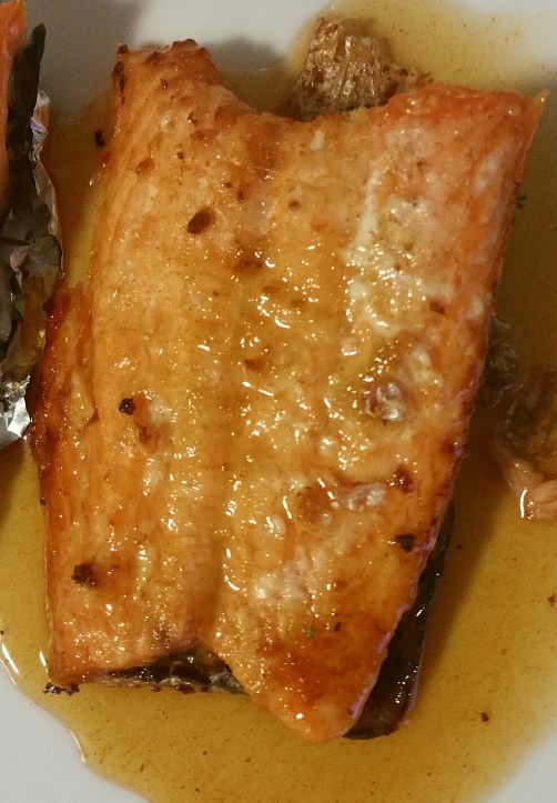 سلمون بالعسل والليمون